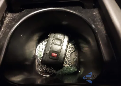 2005 Toyota Prius from USA, damaged, VIN JTDKB20U053076907